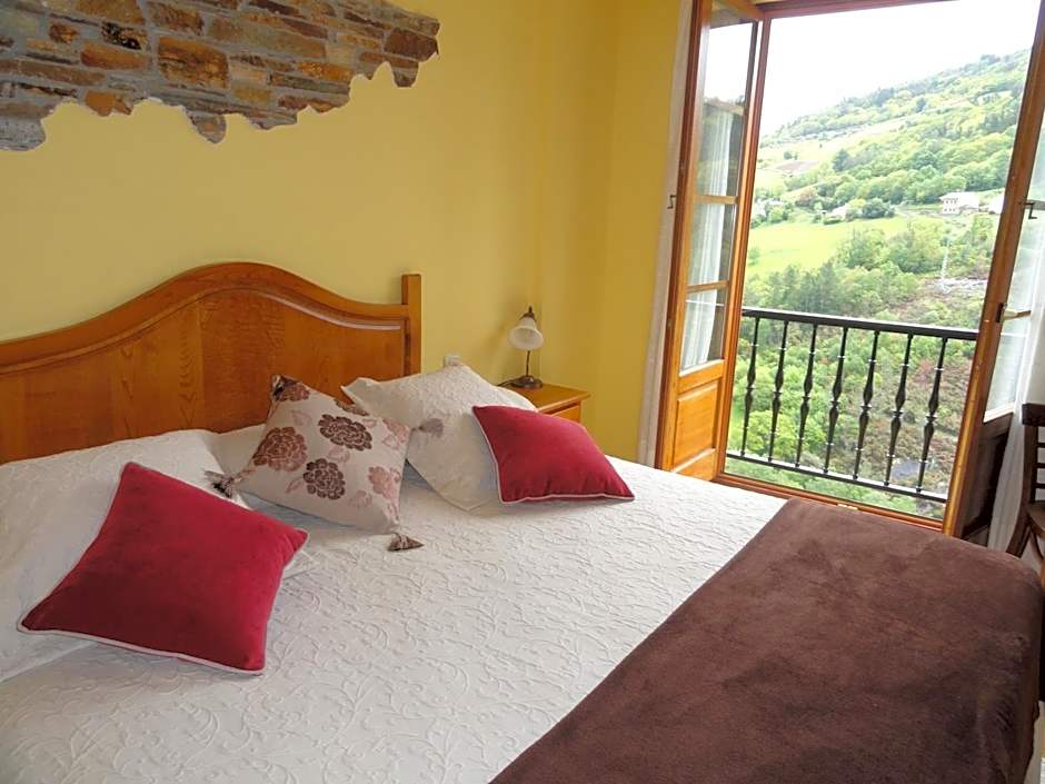 Hotel Restaurante Casa Petronila