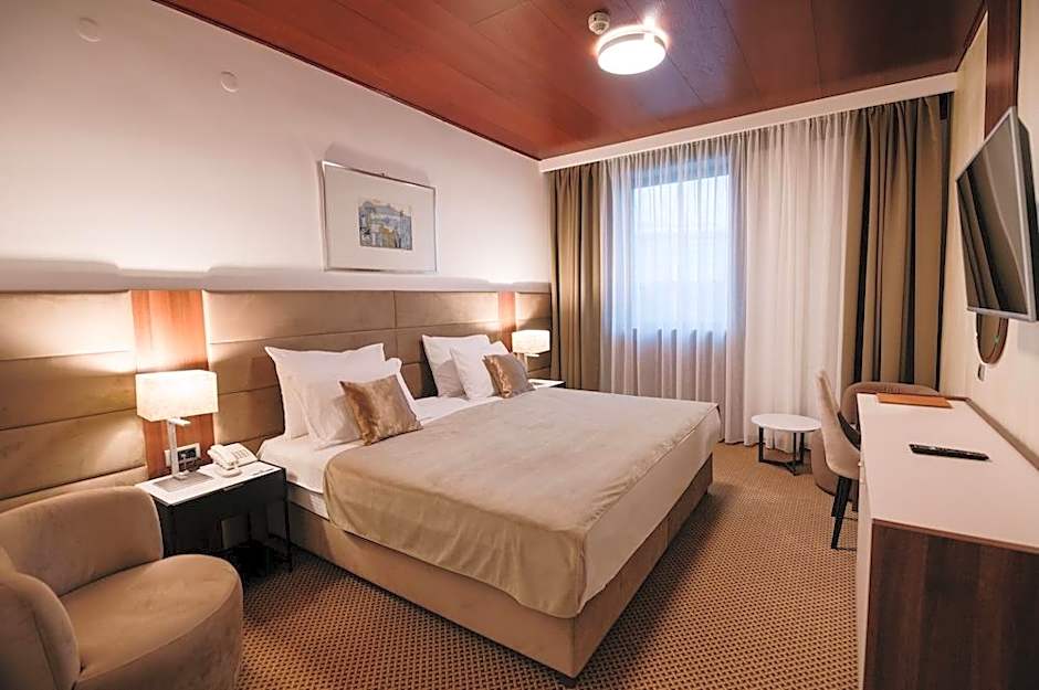 Hotel Slavija Garni