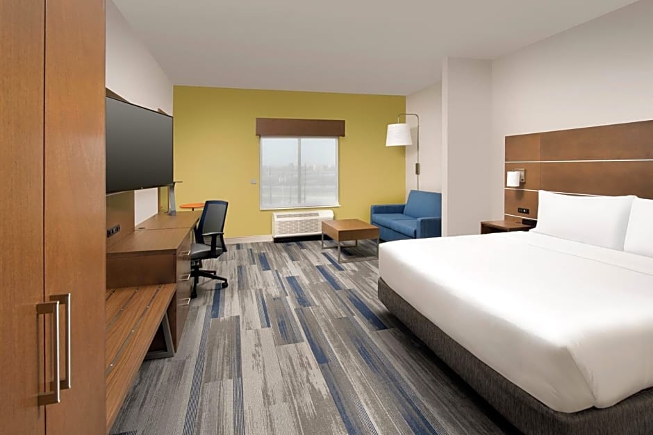 Holiday Inn Express & Suites San Antonio North - Windcrest By IHG