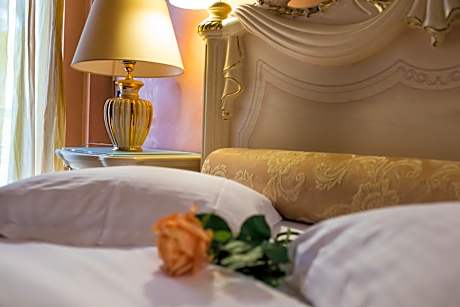 Anastazia Luxury Suites & Spa