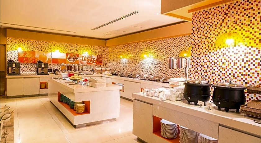 Ibis Hong Kong Central & Sheung Wan Hotel