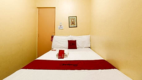 RedDoorz near SM Batangas City