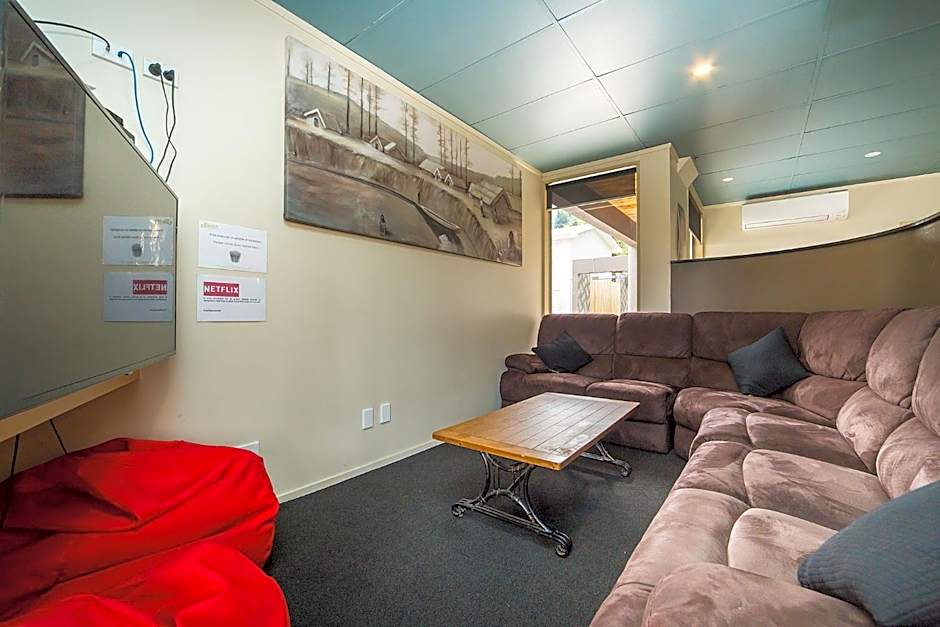 Tahuna Pod Hostel