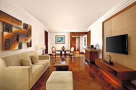 PALACE CLUB SUITE