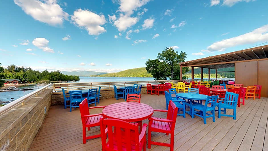 Surfside On The Lake