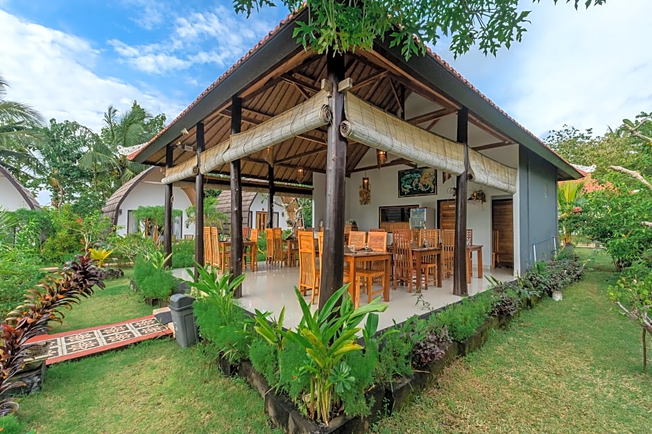 Penida Sunset Ocean View Bungalows by ZUZU