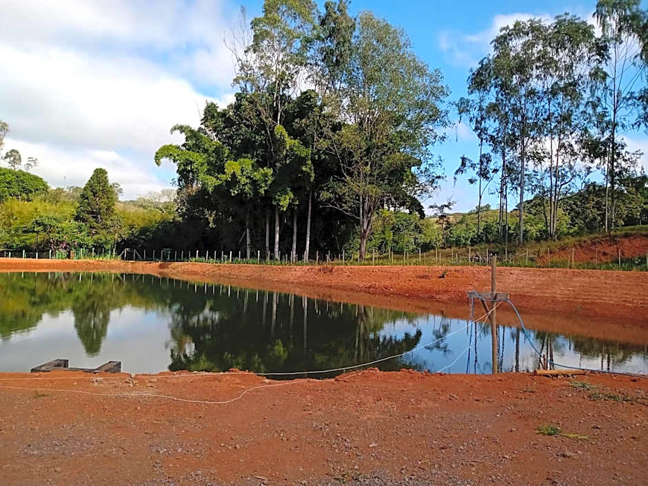 Pousada Santa Martha - Suíte Tripla - Entre Rios de Minas- MG
