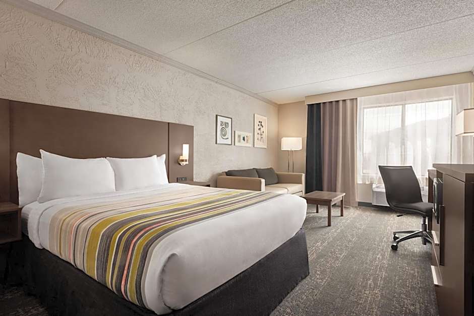Country Inn & Suites by Radisson, Mt. Pleasant-Racine West, WI
