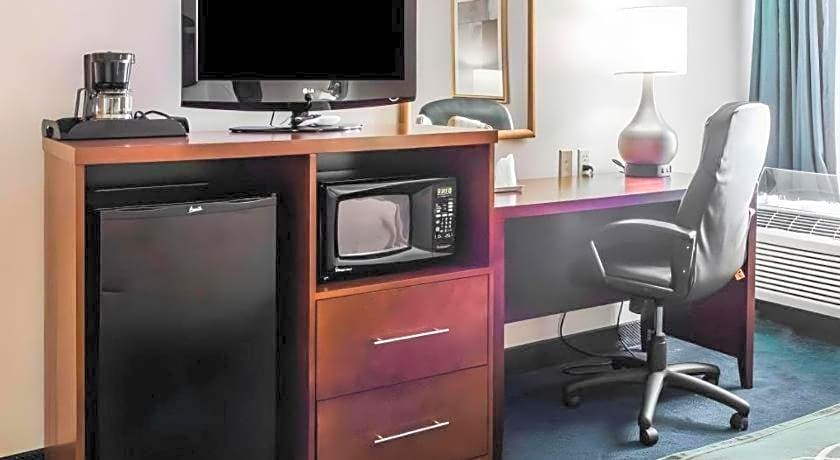 Quality Inn Waynesburg - Morrisville