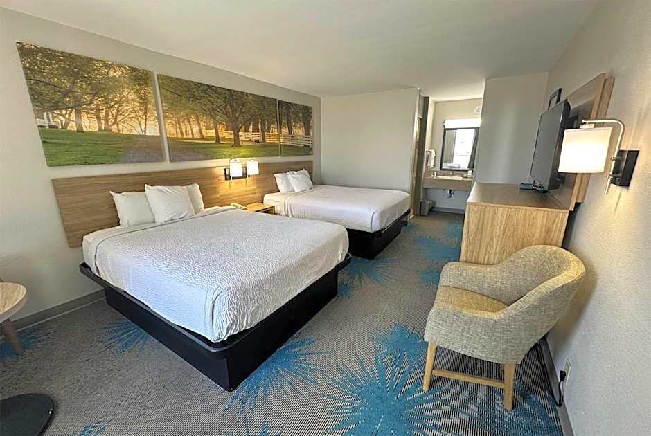 Days Inn by Wyndham Adel