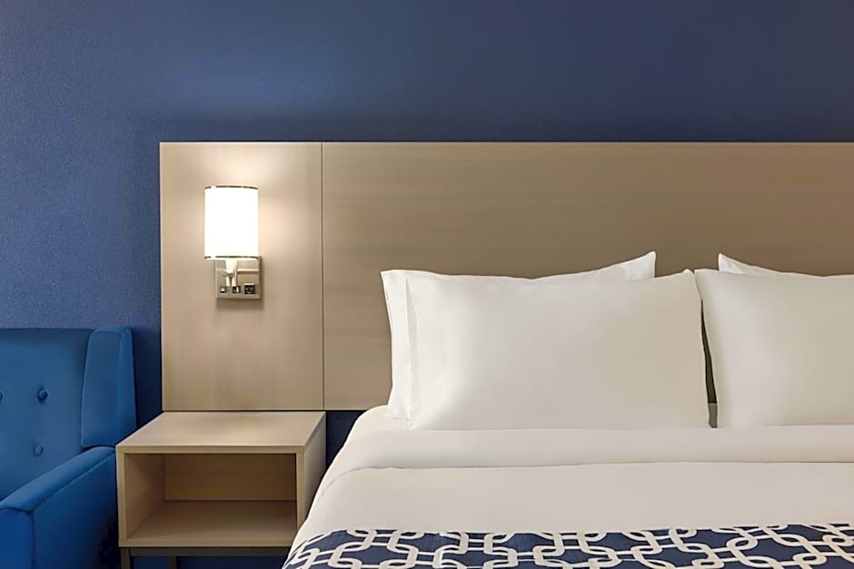 Photo 1 of 32 of Quality Inn Lake Elsinore