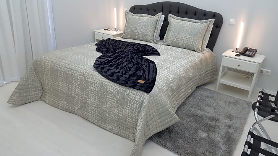 Grande Pensao Residencial Alcobia