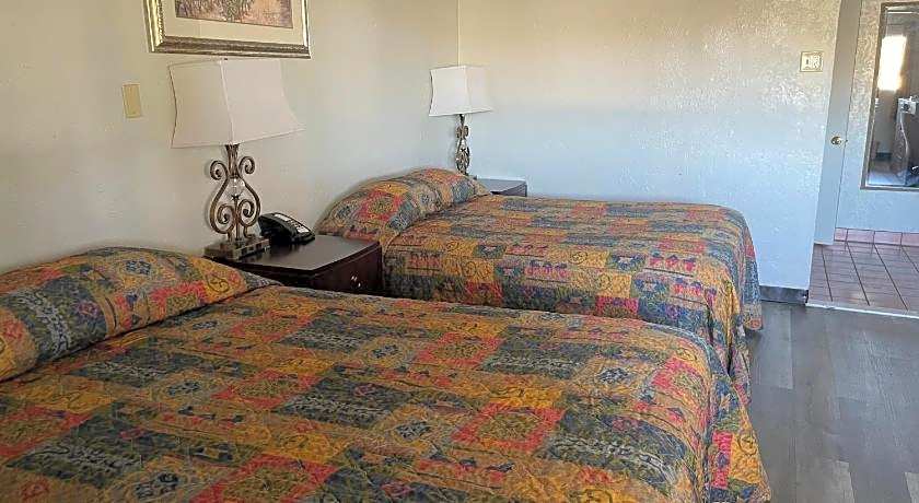 Travelodge by Wyndham Farmington Hwy 64