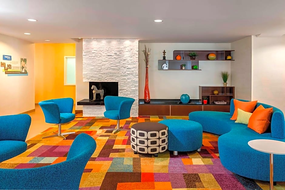 Fairfield Inn & Suites Naperville/Aurora