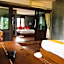 Araya Boutique Hotel