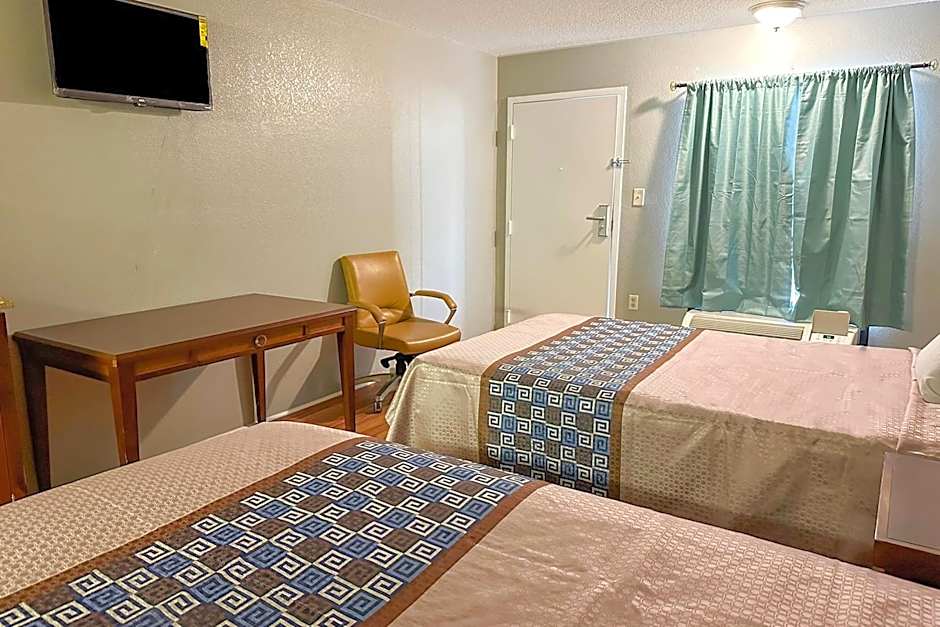 Hahira Inn By OYO near Valdosta