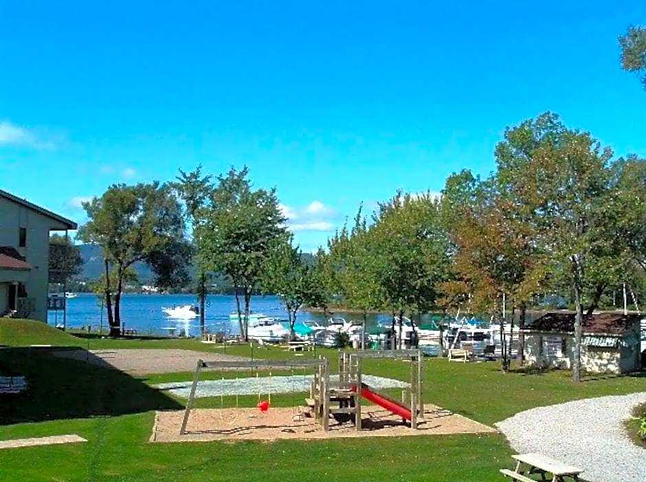 Magog Waterfront Studio 106