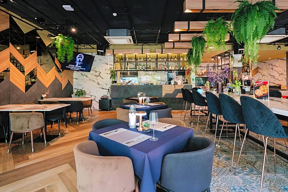 Rak Elegant Hotel Patong