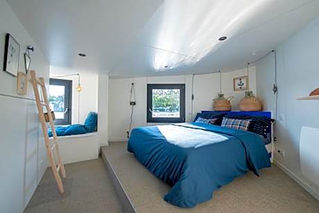Superior Cabin on Boat