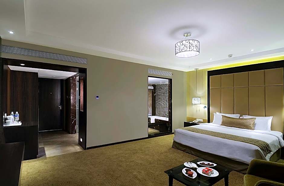 Express Inn The Business Luxury Hotel