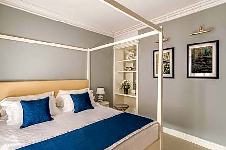 Deluxe Suite with Patio