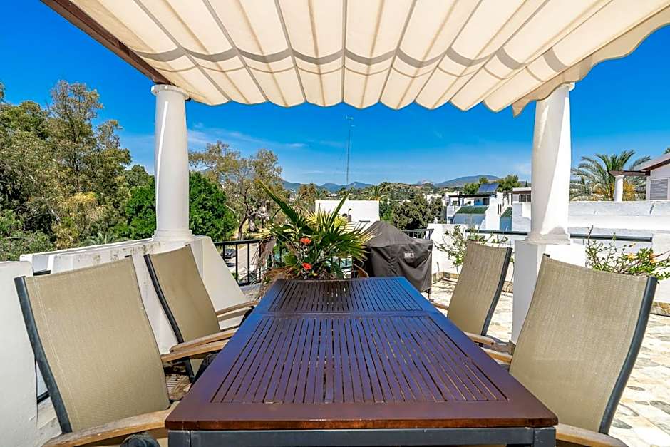 Townhouse at Los Naranjos GC