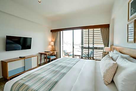 One-Bedroom Suite with Daily Afternoon Tea and Fully Equipped Kitchenette