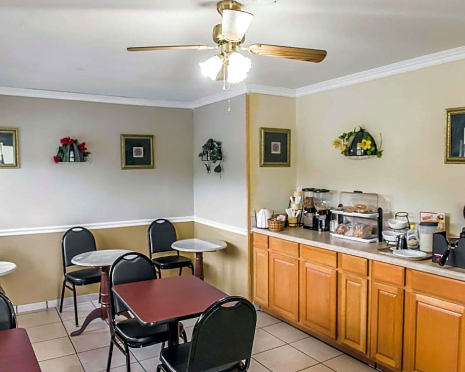 Econo Lodge Perry