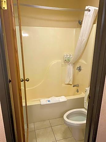 Deluxe King Room - Non-Smoking