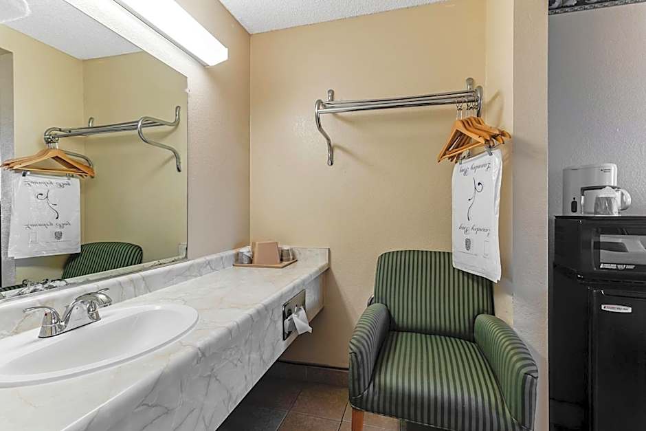 Knights Inn Madera