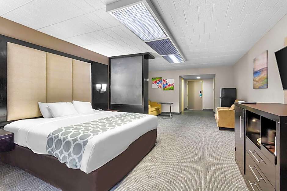 Quality Inn & Suites Altoona