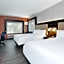 Holiday Inn Express And Suites Jersey City - Holland Tunnel By IHG