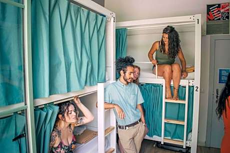 Bed in 6-Bed Mixed Dormitory Room