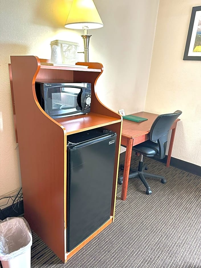 Quality Inn & Suites Salina