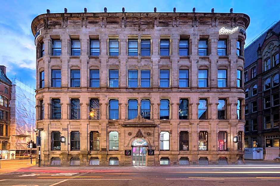 Roomzzz Manchester City