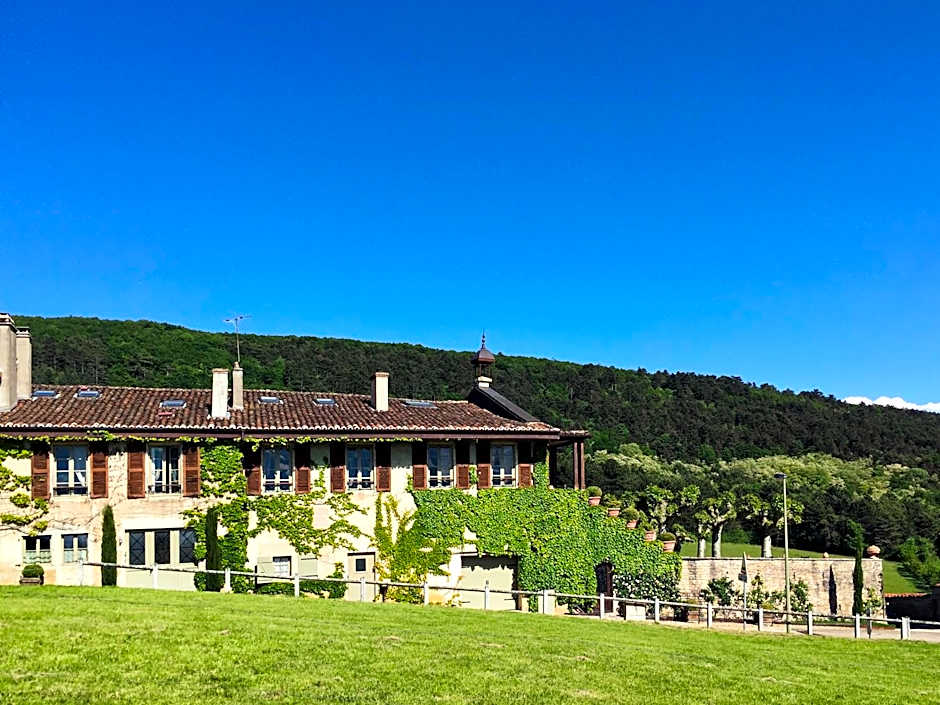 Clos de Mont July, architecture XVIIIe au cœur de la nature