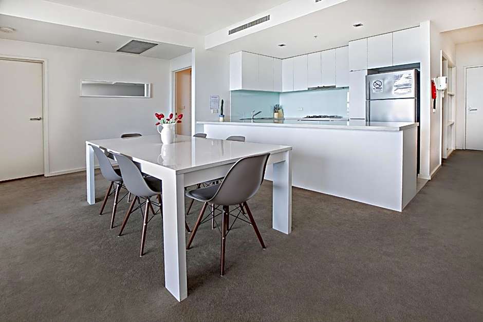 Waterfront Melbourne Apartments