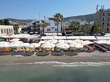 Artemis Hotel