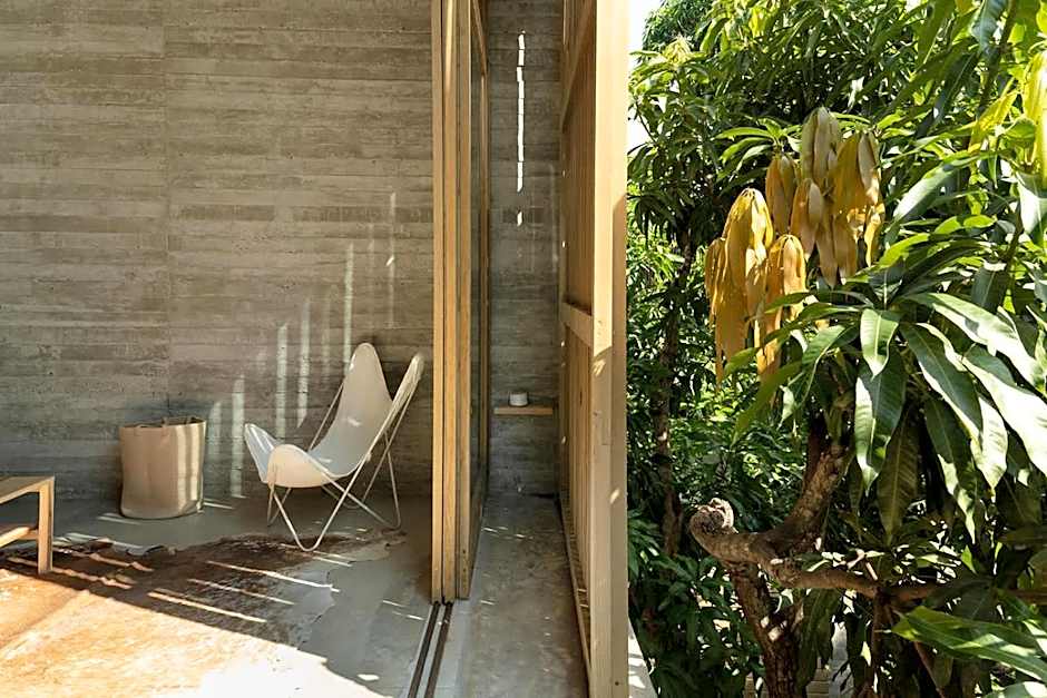 Ona & Sich - Casa Macu Saladita surf break