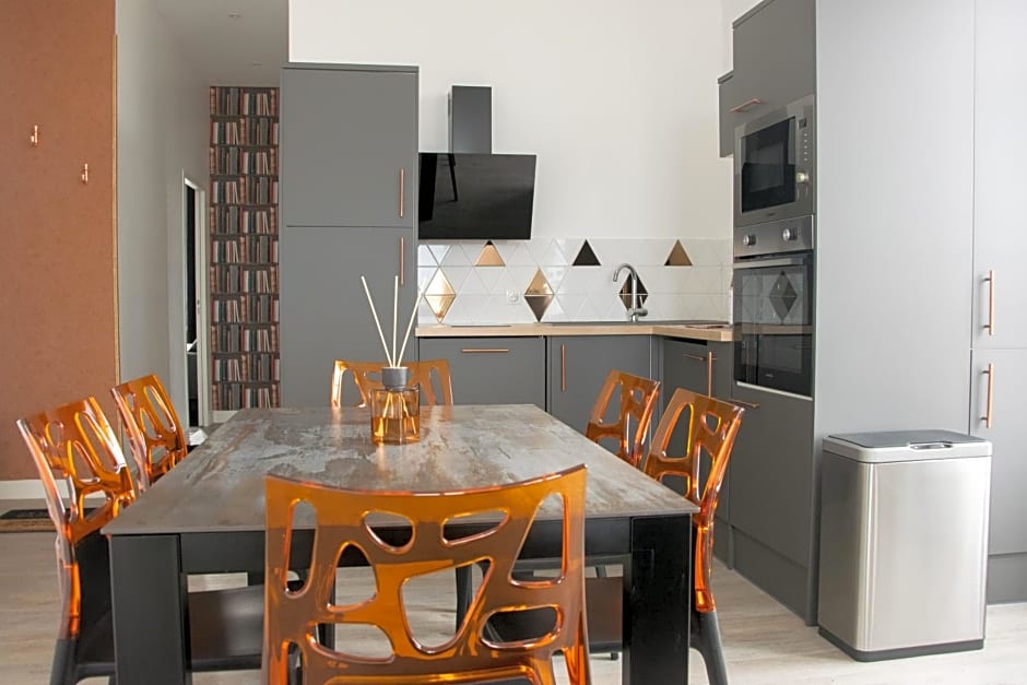 15ème droite - Tour Perret - Centre-Ville - 4 étoiles