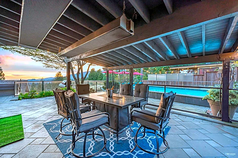 Seymour Private Bedroom, Ensuite Bathroom with Shared Pool, Hot Tub with Views