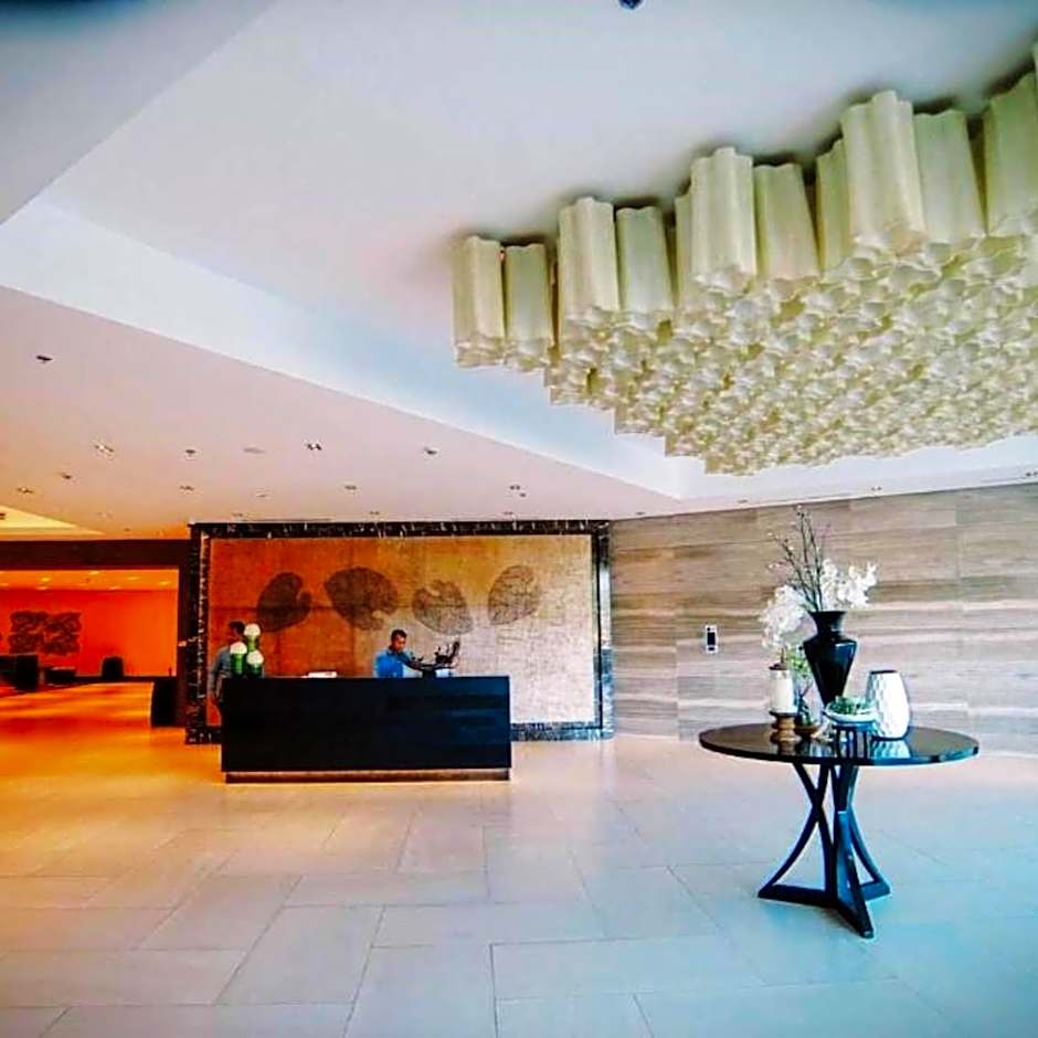 Mactan Newtown 8 boulevard Deluxe