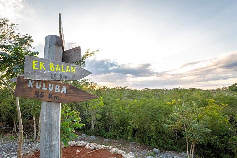 Xuux Peek by Tecnohotel