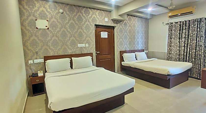Sreepathi Indraprastha Hotel and Serviced Apartments