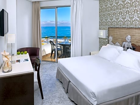 Double Room Sea View (3 adults)