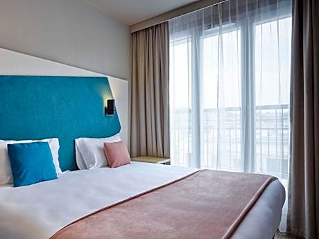 Superior One-Bedroom Apartment with Balcony (4 Adults)