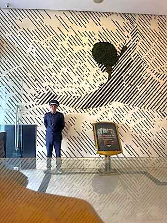 WINDSOR HOTEL CITY CENTER