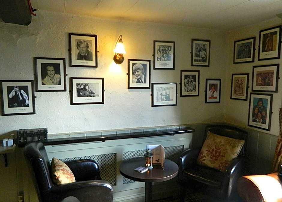 The Black Horse Inn