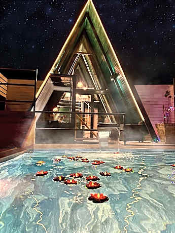 Bungalow with Garden View