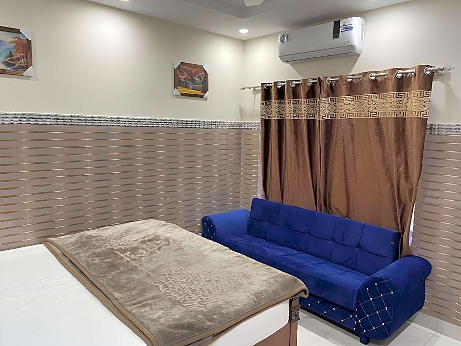 Makkah Tower Hotel – Lahore, WI